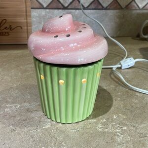 Scentsy pink and green cupcake wax warmer.